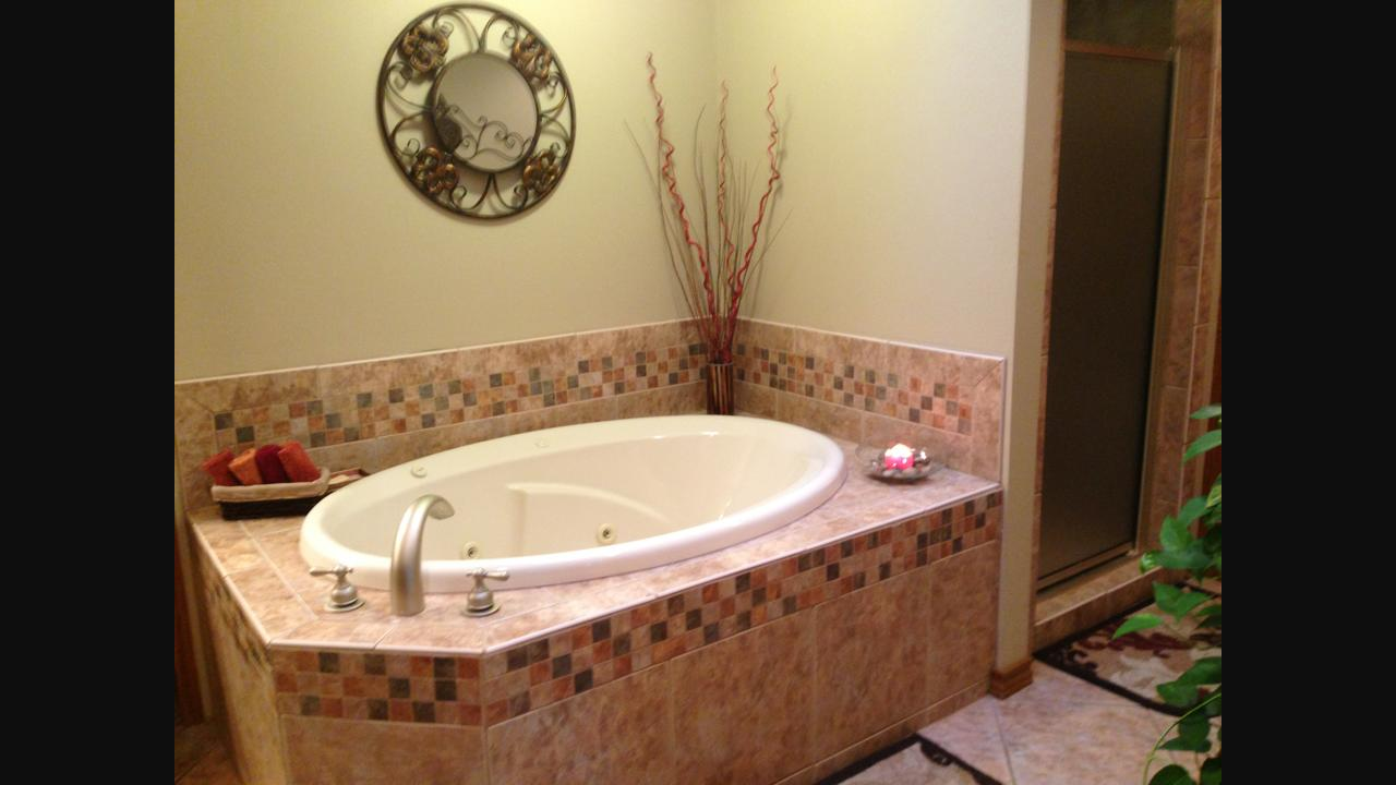 Custom tile bathtub installation